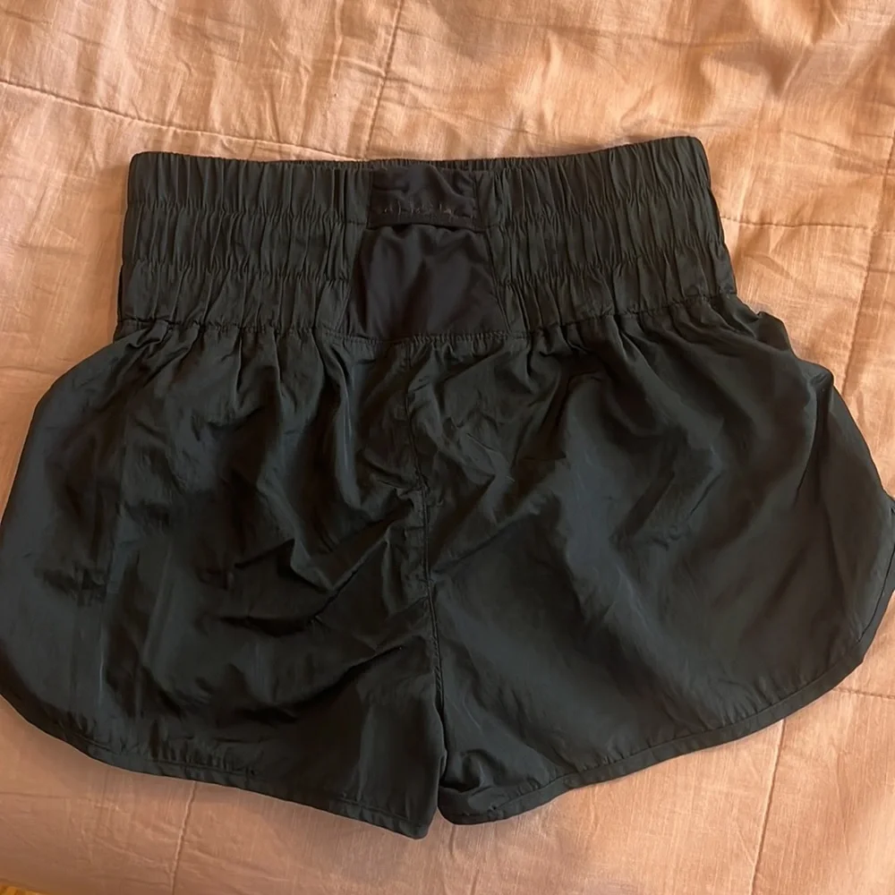Free People Black Short L - Picture 4 of 5
